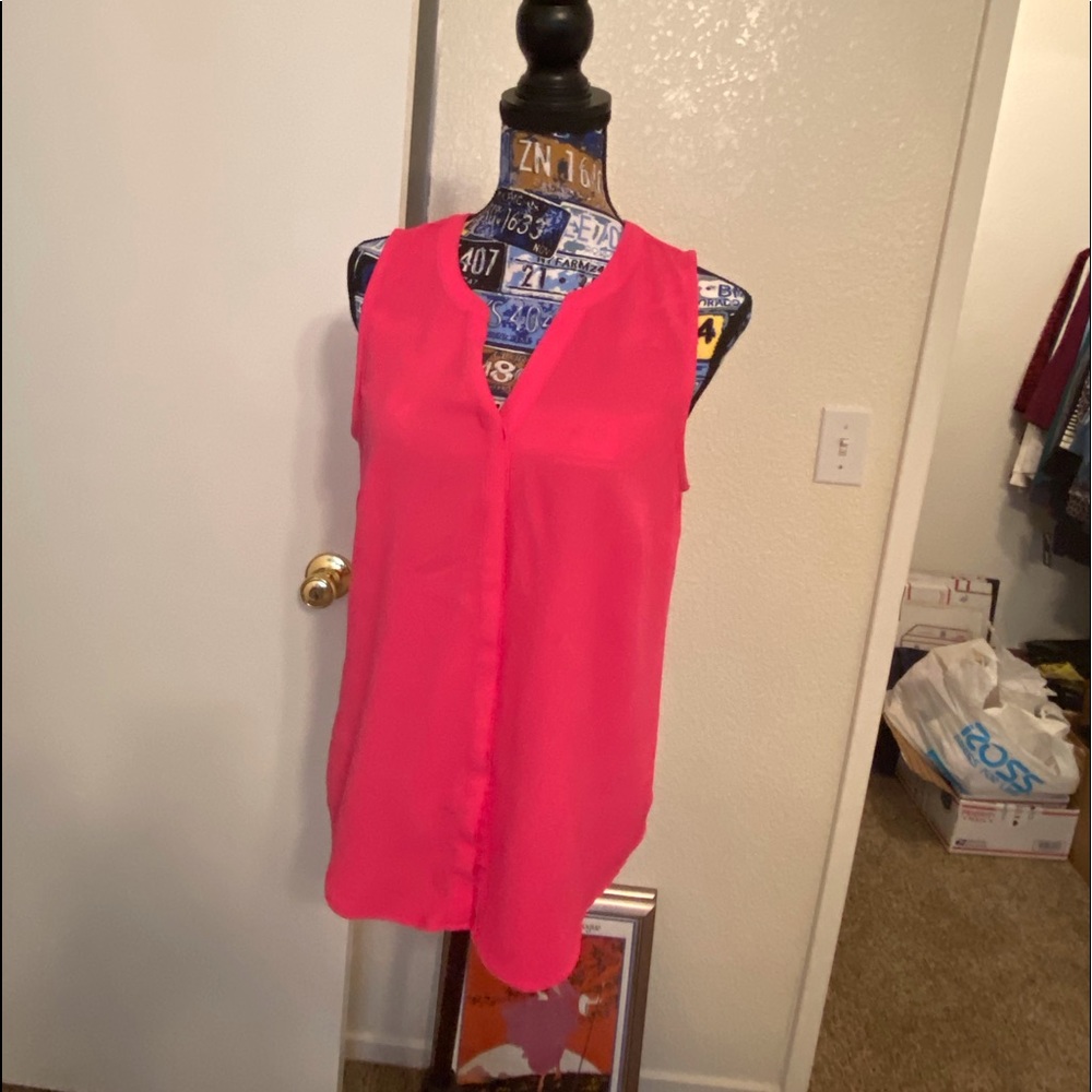 Apt. 9 pink sleeveless blouse v neck
